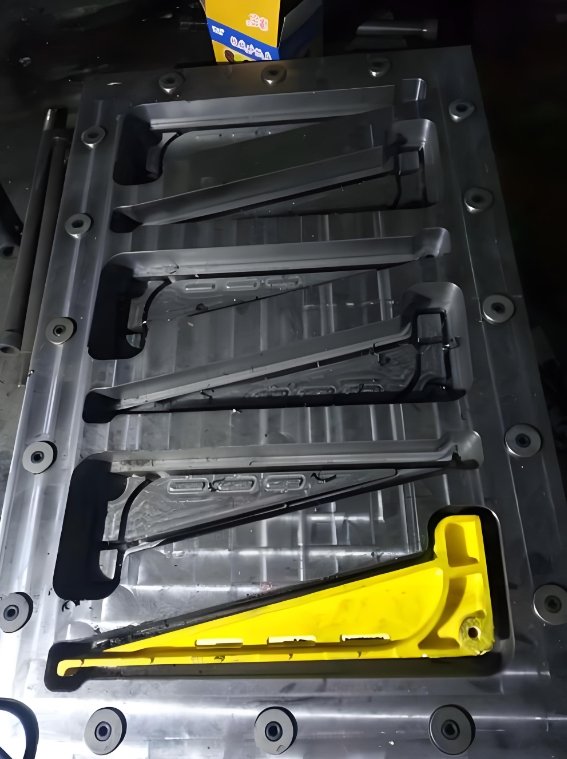 Mold Maker