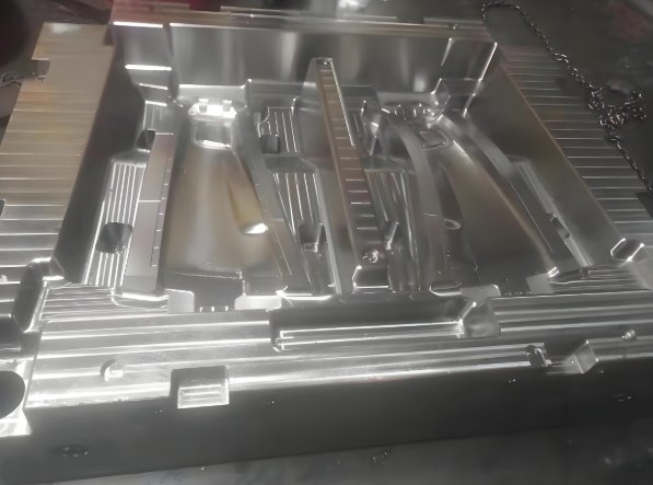 Automotive Injection Molds Automotive Injection Molds