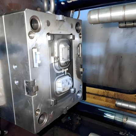 Electronic Injection Molding Electronic Injection Molding